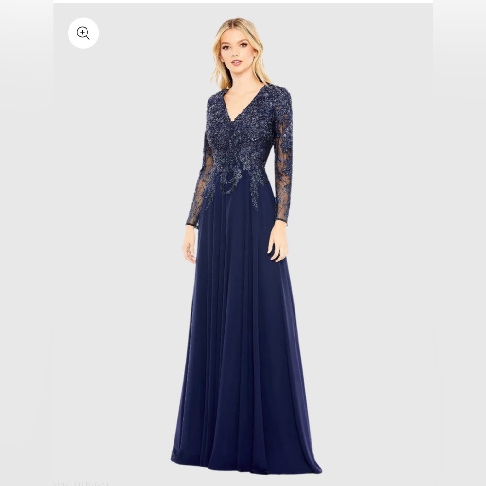 NWT-MAC DUGGAL - Embellished Illusion V Neck Gown-Color: Navy-Size 6-Style 20388